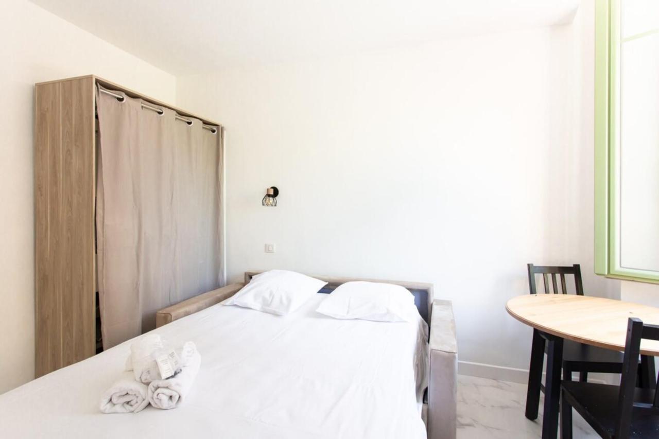 Furnished Studio In A Lively Area Near The Beaches Nizza Exterior foto